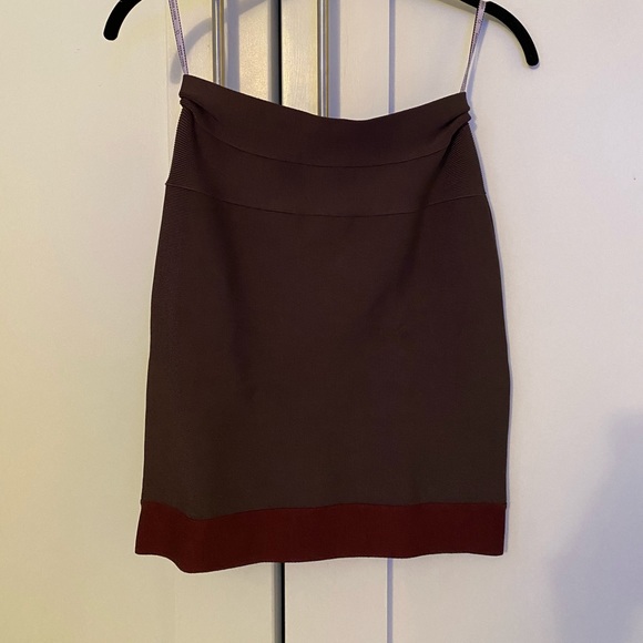 Herve Leger bandage mini skirt in burgundy, Small - Picture 2 of 5